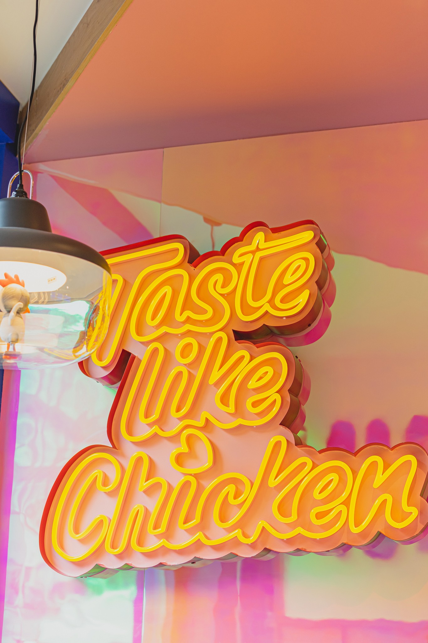 Taste Like Chicken, Amsterdam