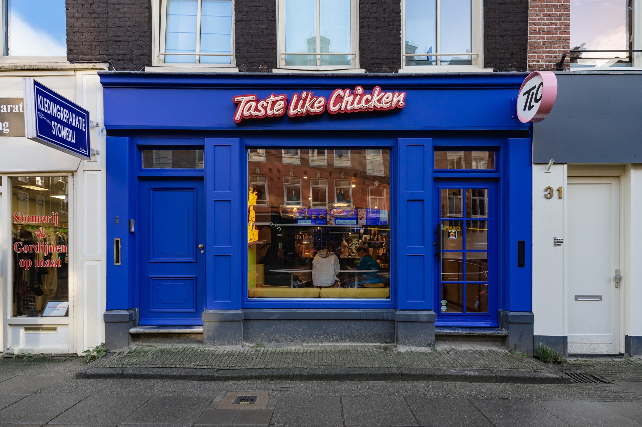 Taste Like Chicken, Amsterdam
